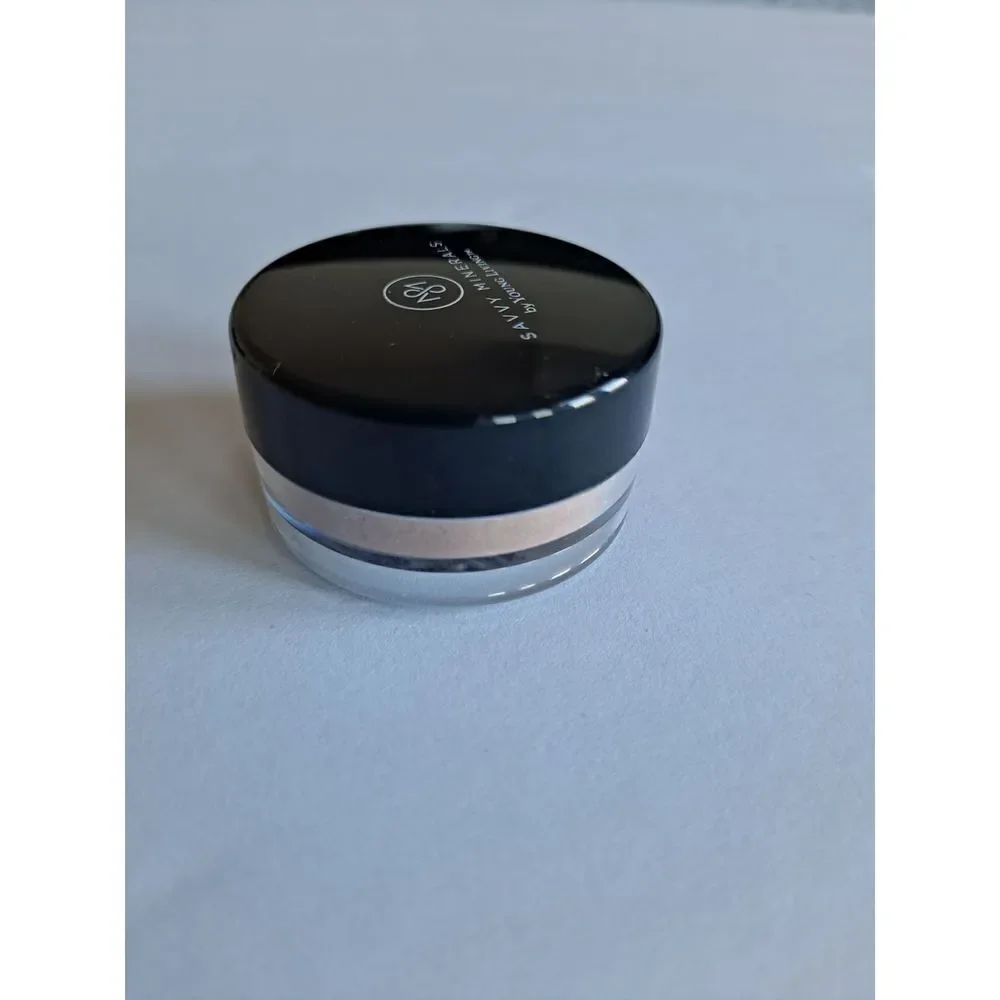 Savvy Minerals by Young Living Eyeshadow‎